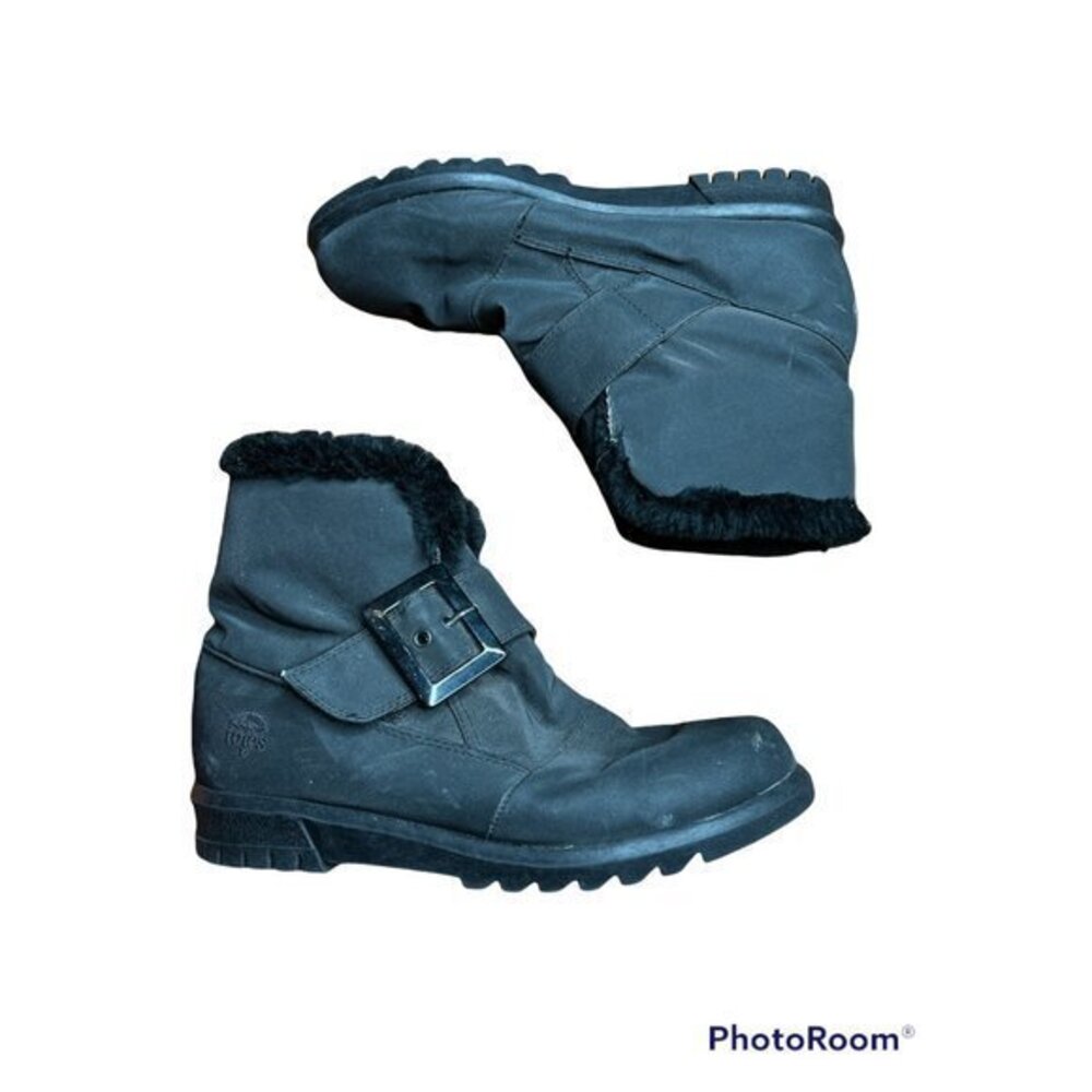 Totes Winter boots with fur size 8